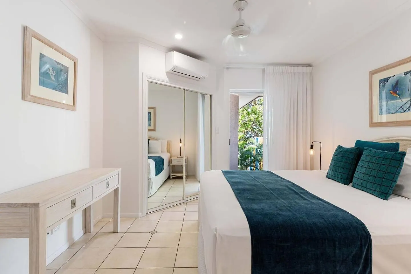 Ivy At Coral Horizons: A Retro Beachfront Locale Palm Cove 0*,  Australien